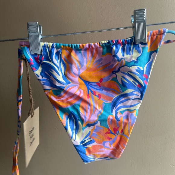 Stone Fox Swim Tropical Floral Bikini Bottom - Picture 4 of 5